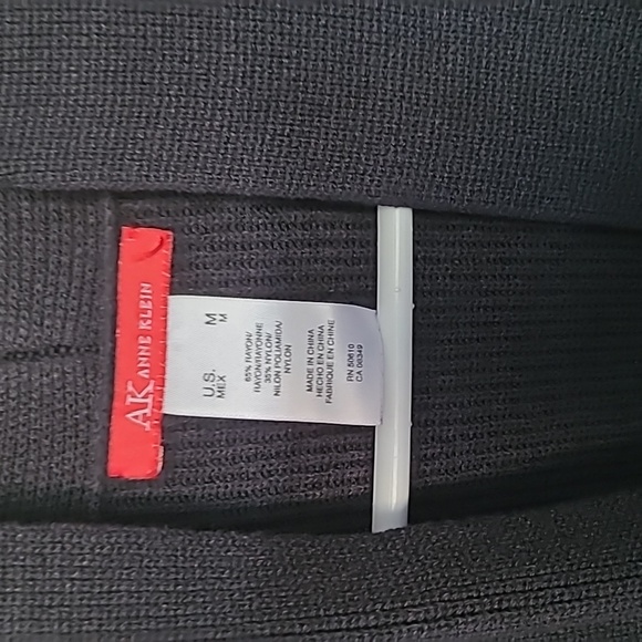 Ann Klein Cardigan - Picture 5 of 9